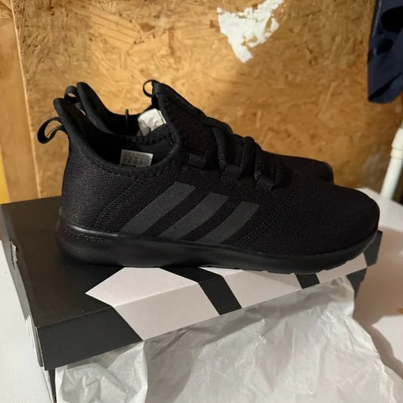 Adidas Womens CLOUDFOAM Sneakers - Picture 1 of 8
